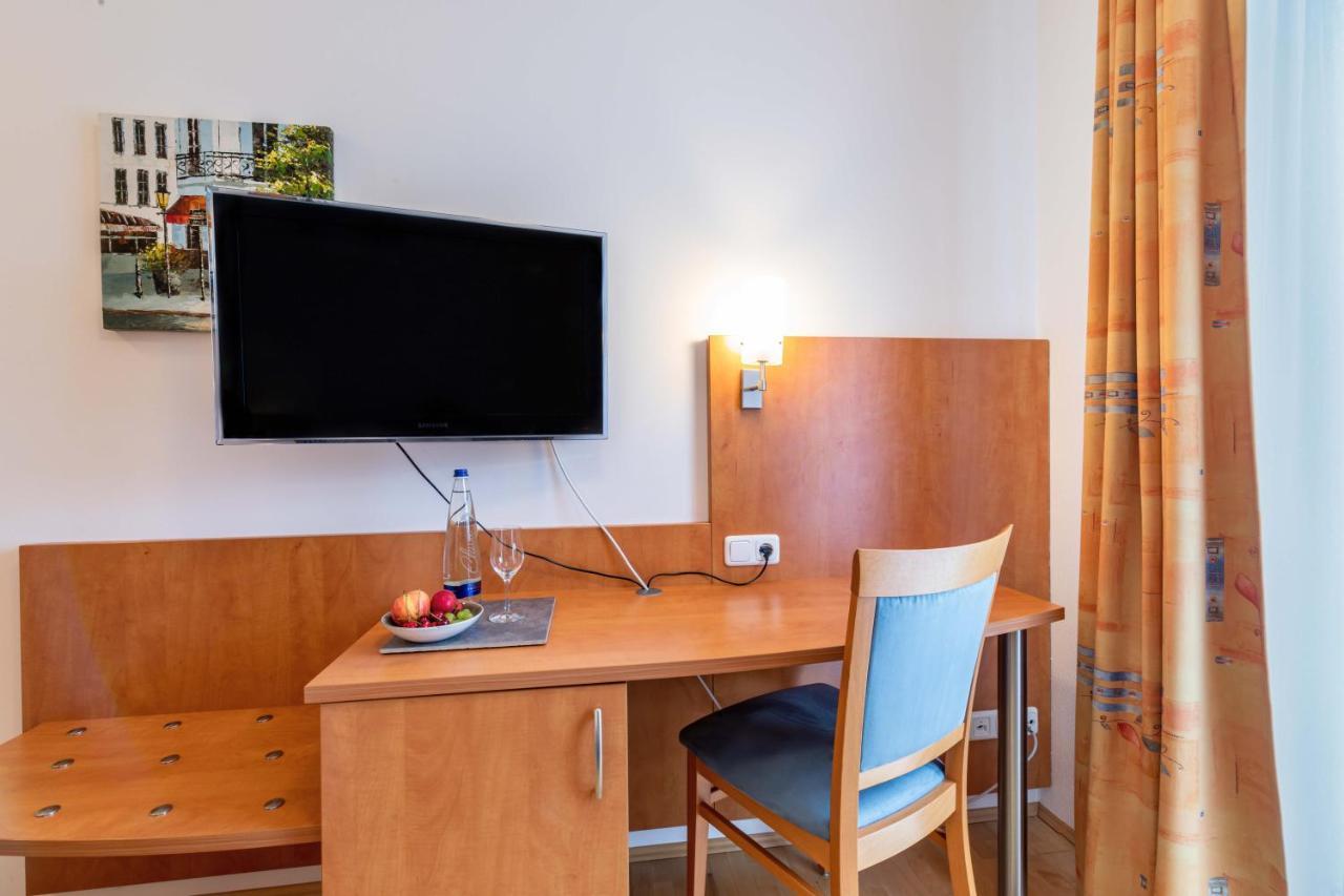 Gasthaus Hotel Ostermeier Attenkirchen Luaran gambar