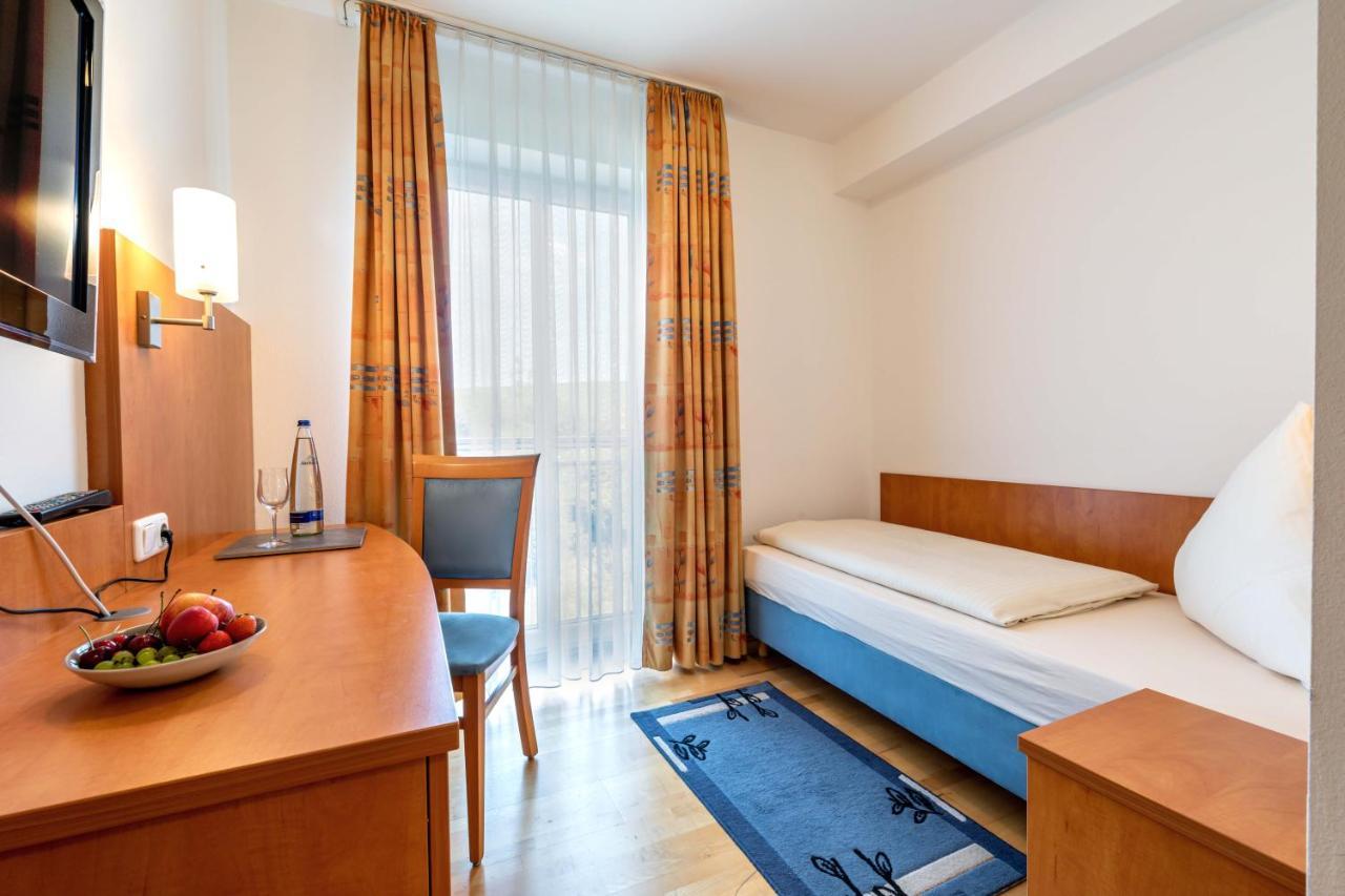 Gasthaus Hotel Ostermeier Attenkirchen Luaran gambar
